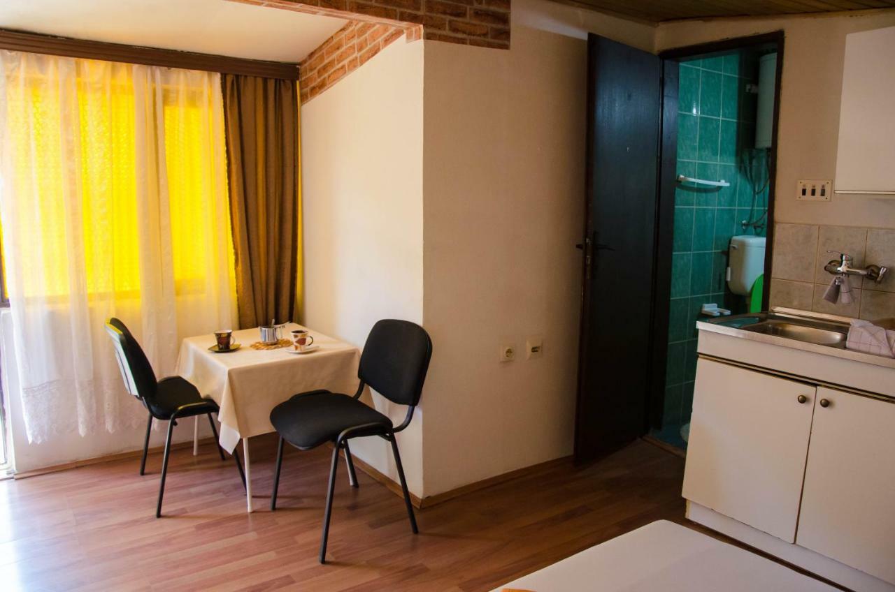 Studio-Apartman Milena Podgorica Luaran gambar