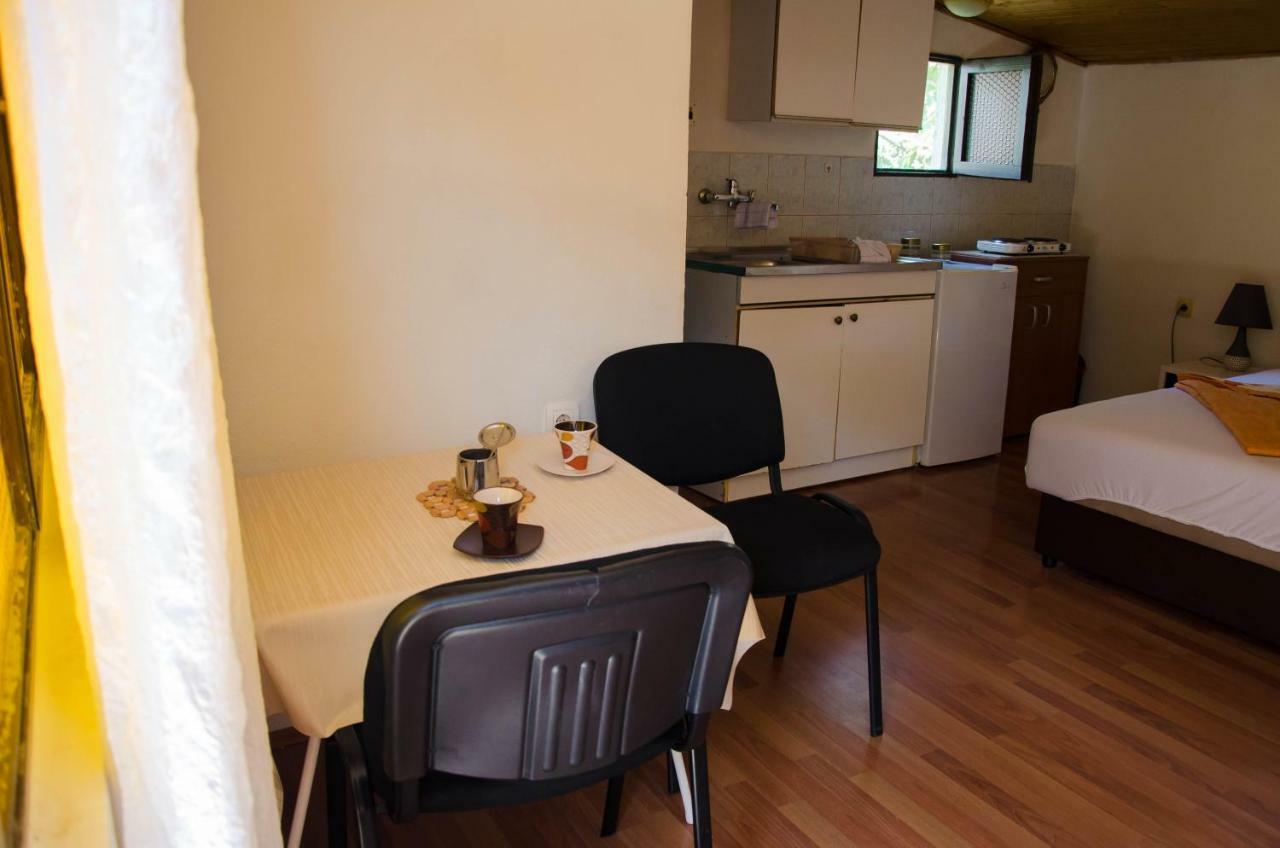 Studio-Apartman Milena Podgorica Luaran gambar